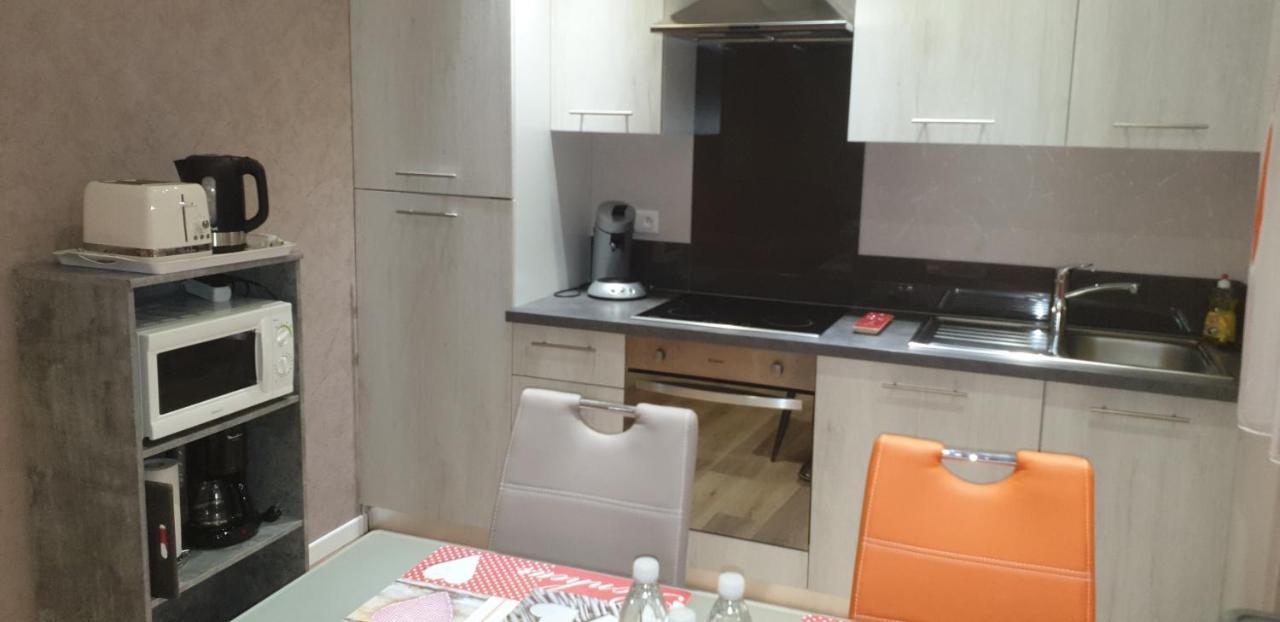 Meubles Du 25 N2 F2 Rdc Daire Niederbronn-les-Bains Dış mekan fotoğraf