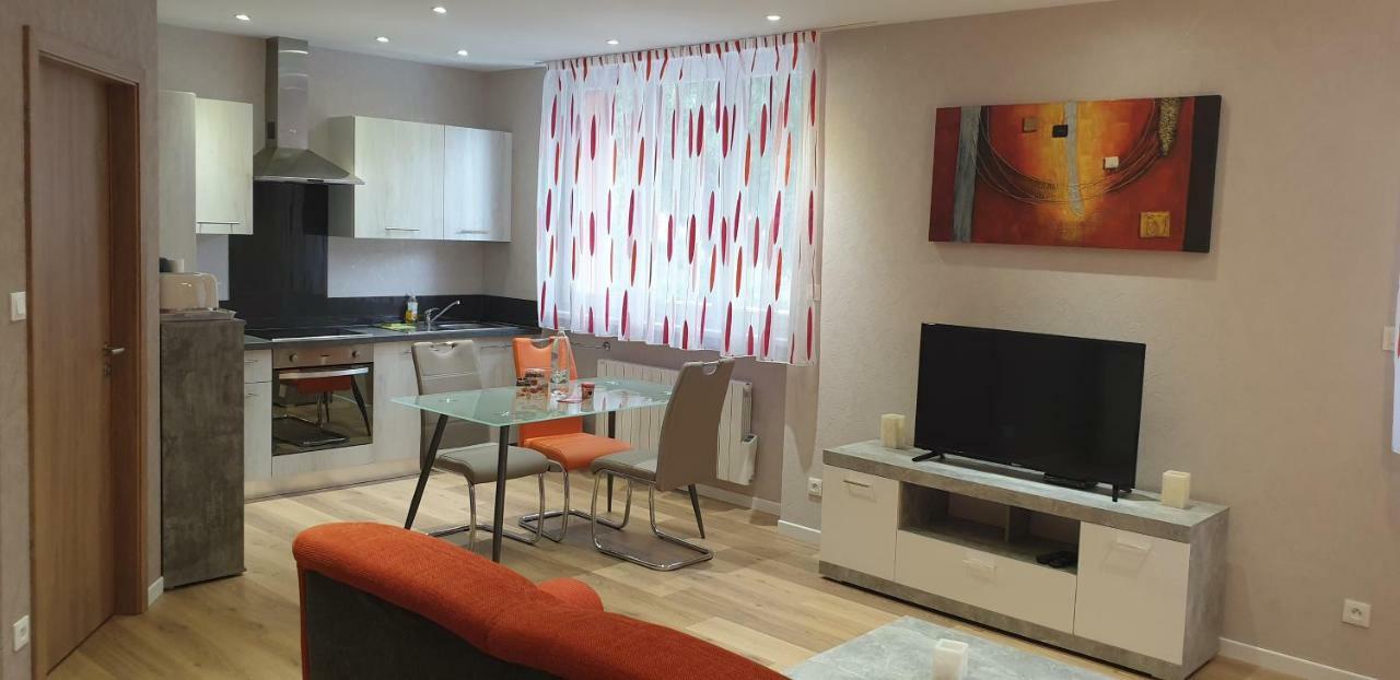 Meubles Du 25 N2 F2 Rdc Daire Niederbronn-les-Bains Dış mekan fotoğraf